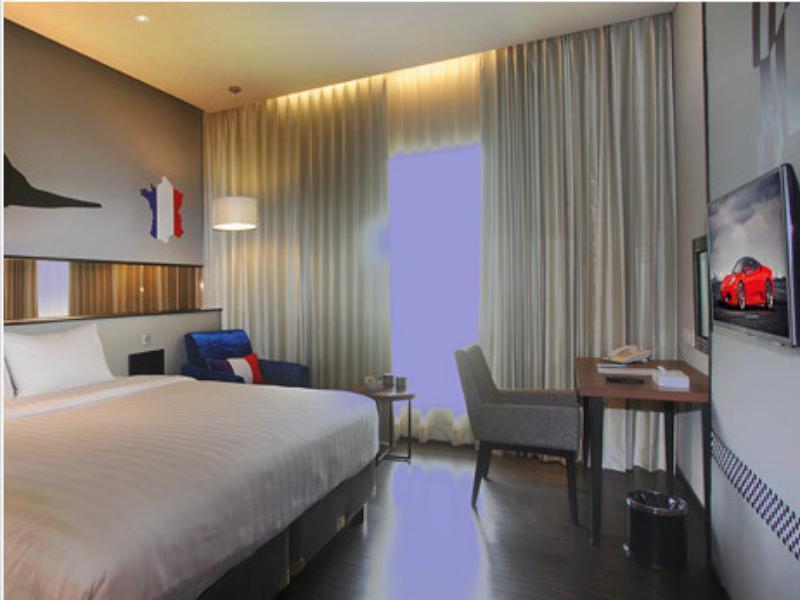 Cabin Hotel Jacarta Exterior foto